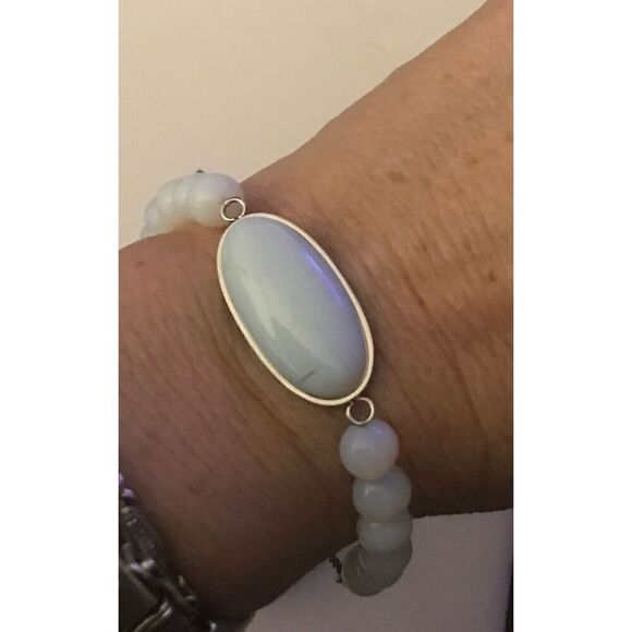 Pretty Milky White Oval Opal Beaded Bolo Bracelet - Picture 2 of 2